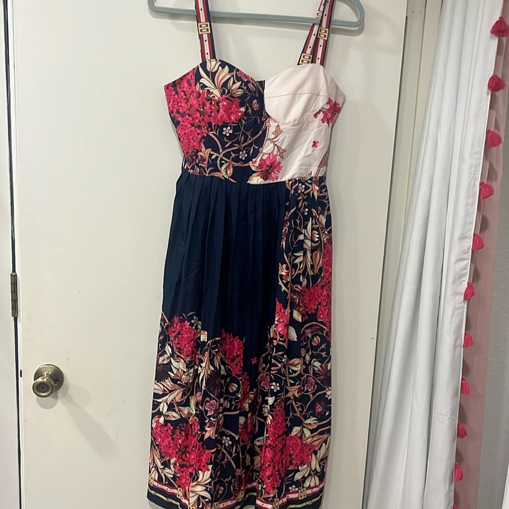 Dalia MacPhee, midi floral dress size small